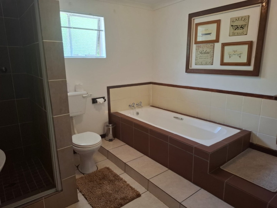 13 Bedroom Property for Sale in Bayswater Free State